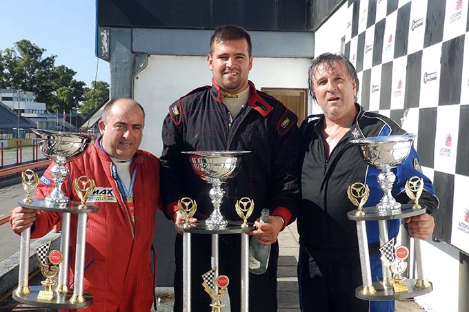 El podio de la Clase A 1º fecha 2016: 1º Jorge Panella (h), 2º Leonardo Olmos y 3º Jorge Panella (p).